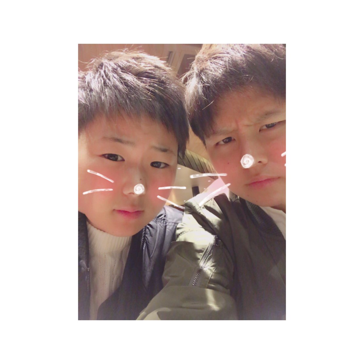se_kun0520's tweet photo. 今日のSEIMANA✨
メリケンパークでまたまたサッカー⚽
上の服もお揃い、靴もおそろい
ふへへ(笑)
#NAMISEI ポーズ失敗(笑)
次こそちゃんとします(笑) https://t.co/RDz59Q2rOt