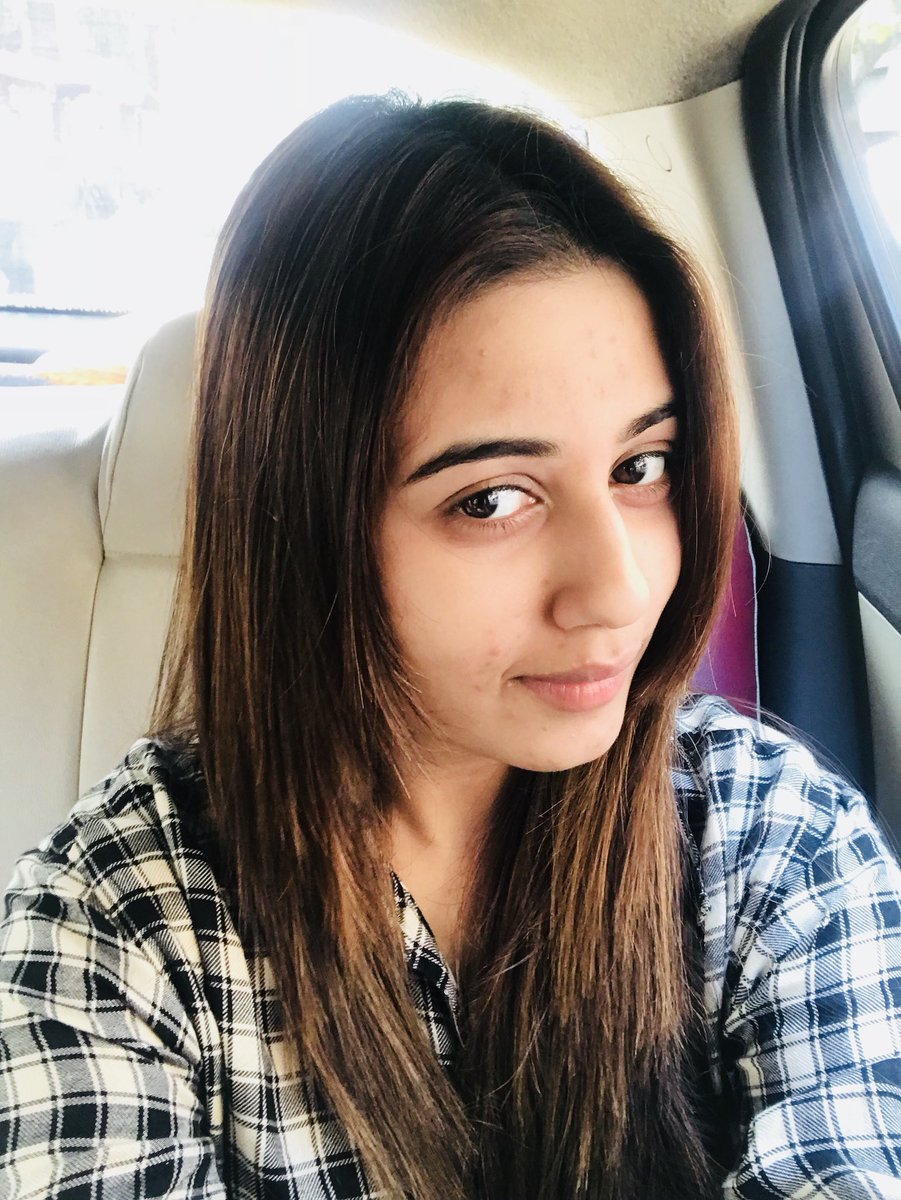 Iamswastika's tweet photo. #mlovingthelook💇🏼‍♀️ #sundaymakeover😘 #nomakeupdaysbelike👌🏻 https://t.co/Odt4d65eMi