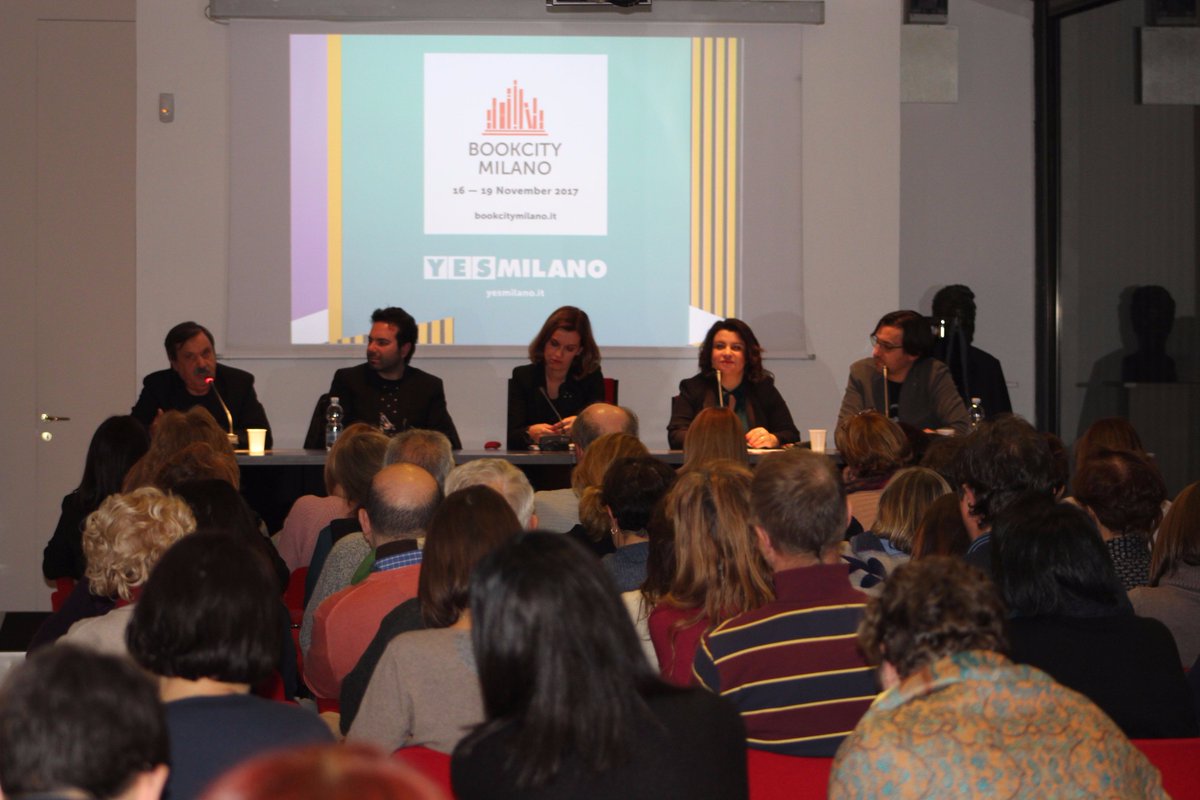 MariluOliva's tweet image. A @BOOKCITYMILANO a parlare di #noir , ricerca storica, tecniche d'autore. E dell'uso letterario della morte e del male. Insieme a @MarcelloSimoni Camilla Corsellini di @BooktellerEvent Romano De Marco e Nicola Verde