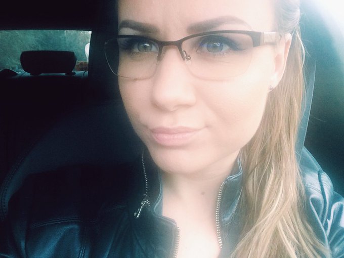 It takes nothing to join the crowd. It takes everything to stand alone. @RT4FD  @rtdumb @RTSlutt @King_Maximuss