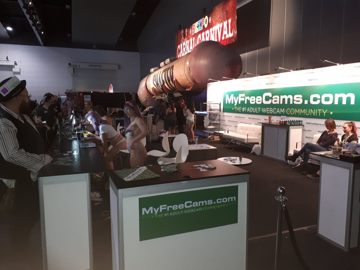 And just like that another @sexpo with <a href="/MyFreeCams/">MyFreeCams.com 🌴💚</a> comes to an end. See u all next year!