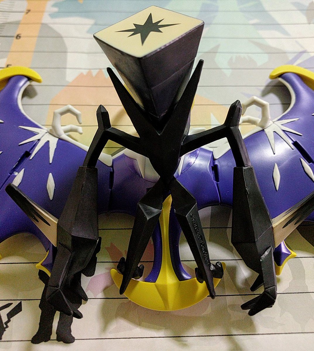 たかさおじさん モンコレハイパーサイズ ネクロズマ たかさ2 4m おやおやこれは 40分の1スケールのポケモン フィギュア探して立体ポケモン図鑑補完しようぜ