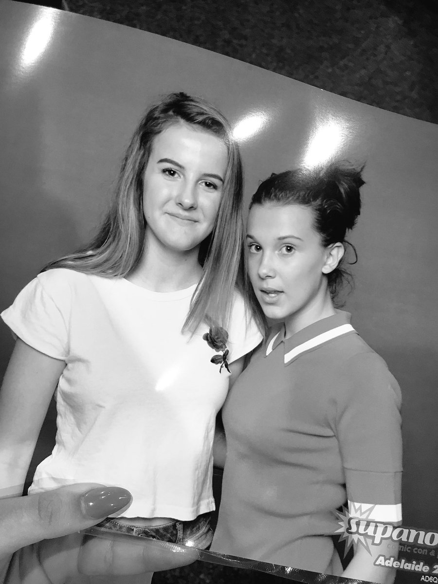 georgiaxleighh's tweet photo. bitchin’ @milliebbrown #supernova2017 https://t.co/GF7bhxZ5ah