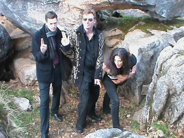EssGoldsworthy's tweet photo. crossed on the rocks.
#goldsworthy #essANDgary #ryanrainville #solclemo #spidersong #columbiastatepark https://t.co/bVSf1uIZda