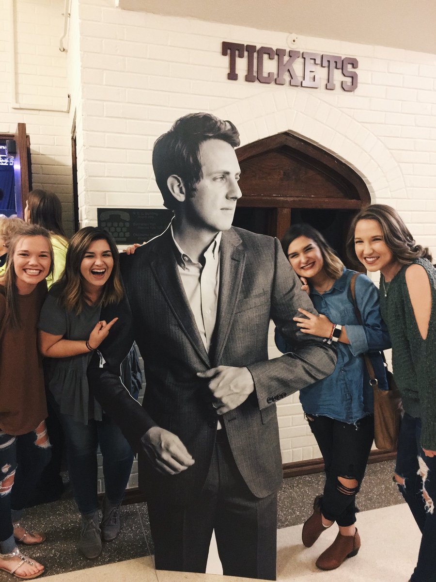 reathatcher's tweet photo. Been to a lot of @benrector concerts, finally got a picture with him https://t.co/AJGj7GozmH