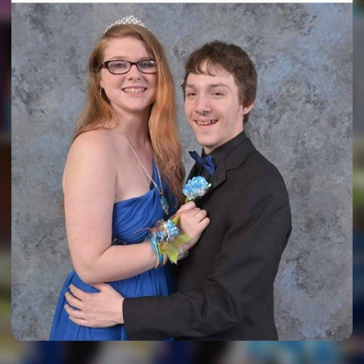 Corr87Gmen's tweet image. 🙌 YASSS It's time for a great show 💋JessicaVin🐰:#BeamAFriend #showl
liveme.com/media/liveshor…