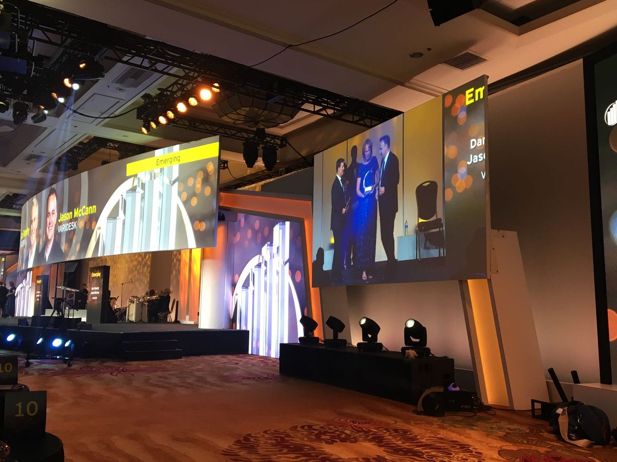 VDartInc's tweet photo. #JasonMcCann #DanFlaherty @Varidesk! #SGFUS @EY_Growth https://t.co/N3pYDvRt5x