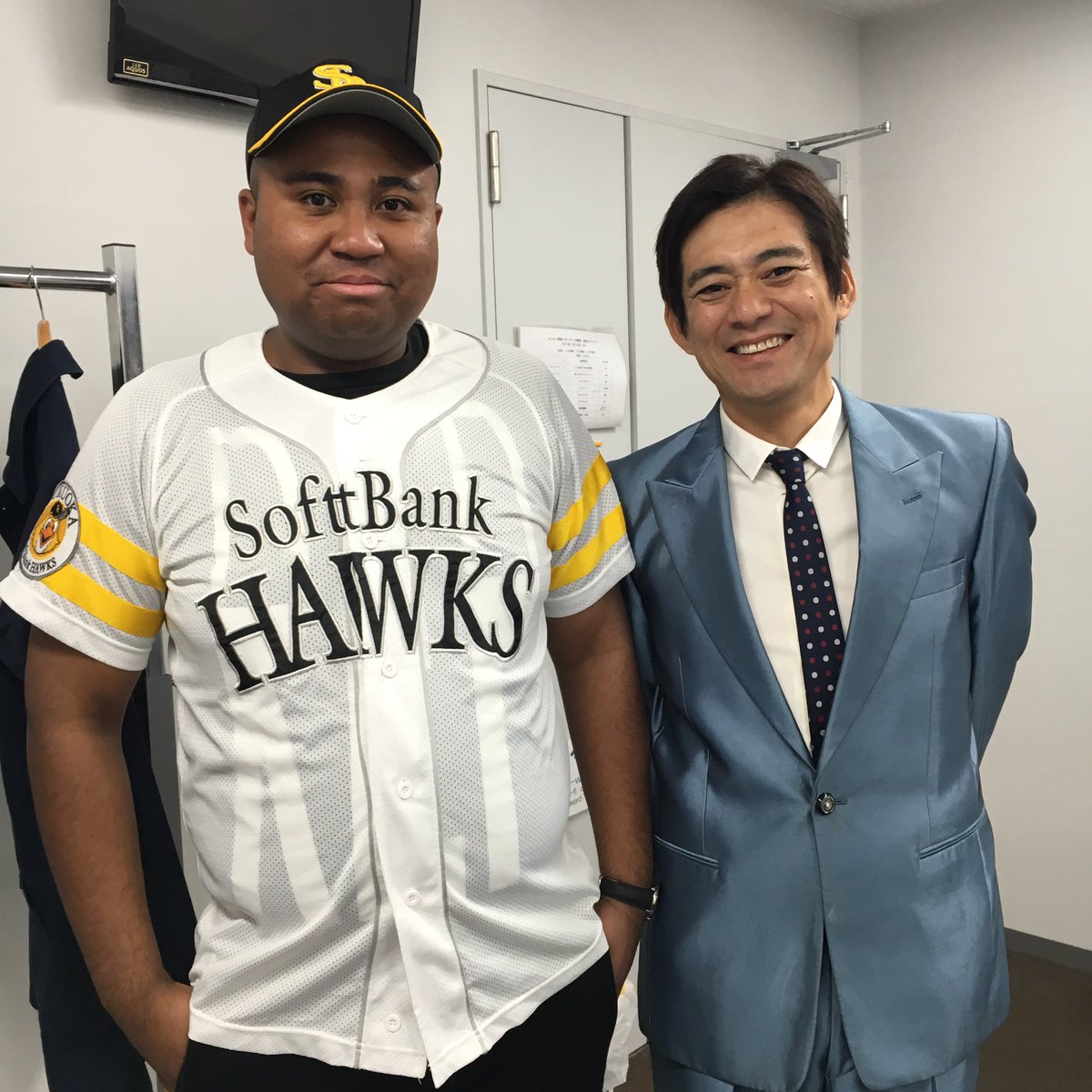 アントニー マテンロウ Twitterren 七変化 デスパイネ ホークスファン代表華丸さん 六本木のカップル