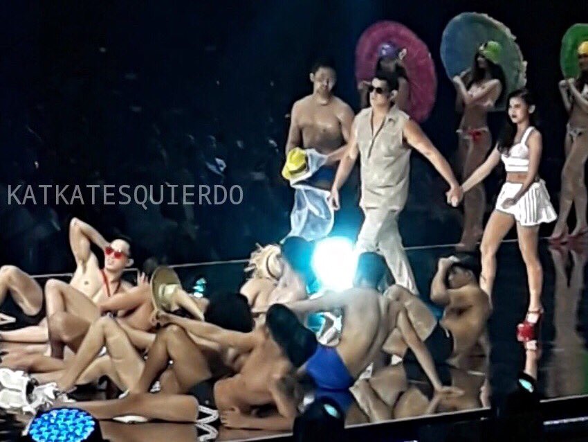 rhyne008uy's tweet photo. @mainedcm and her kuya Richard! Ang sweet! ππ ang baby mo dito Meng! cute cute! β€οΈβ€οΈ
#MAINEBenchUnderTheStars
#BenchUnderThaStars
πΈCTTO po ππ» https://t.co/H7ALOL6x7l