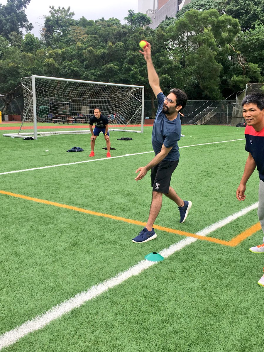 That time Avinash Dadlani took over our cricket 🏏 workshop to teach us some pointer! Look at that form <a href="/appecben/">Ben Bradford</a> <a href="/shooper83/">Scott HooPEr 🇬🇧🇭🇰🇸🇬</a> <a href="/jahardman/">Justin Hardman</a> @teachwatts <a href="/21cli/">21st Century Learning</a> #APPEC17