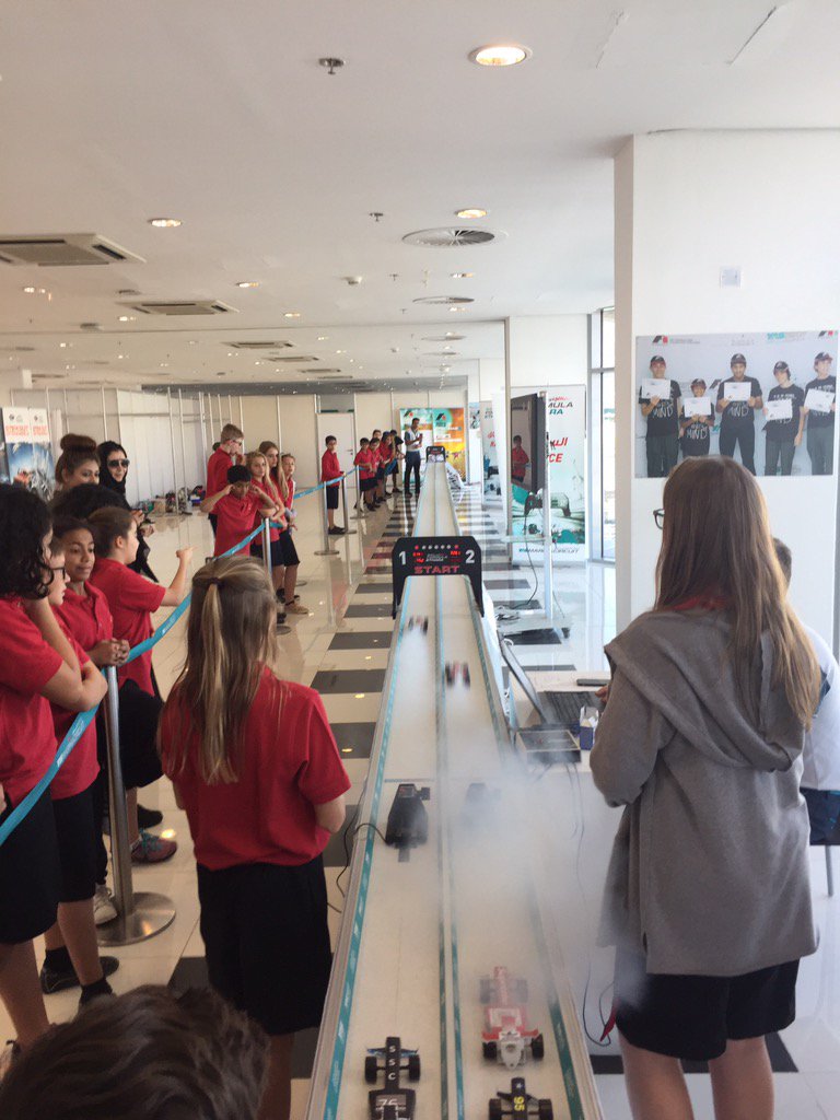 CISAbuDhabi's tweet image. @CISAbuDhabi Grade 6 #FormulaEthara races @ymcofficial this morning!#F1weekinAbuDhabi #STEAM