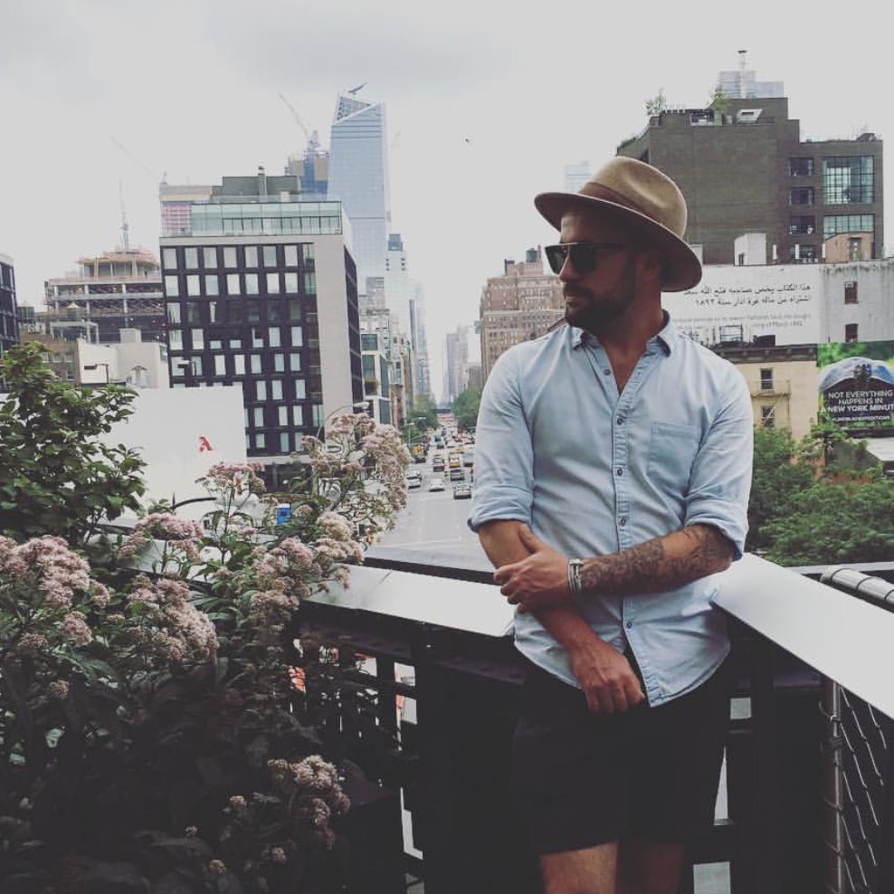 mynameismatt___'s tweet photo. TB to Aug17, exploring New York City from above #NewProfilePic #highline #newyorkcity https://t.co/0cfsnL3F0d