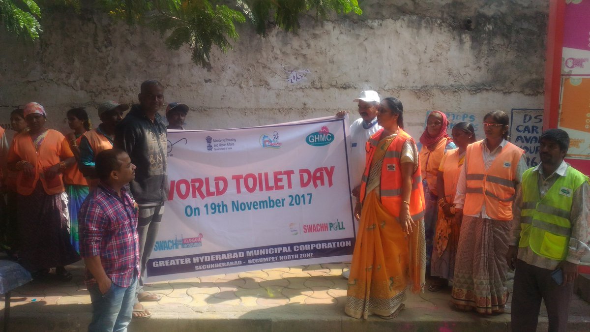 DC_Begumpet's tweet photo. @GHMCOnline @SwachhBharatGov  World Toilet day celebration at begumpet area,DC begumpet ,Amoh&amp;staff participated https://t.co/1POGnS9Bfu