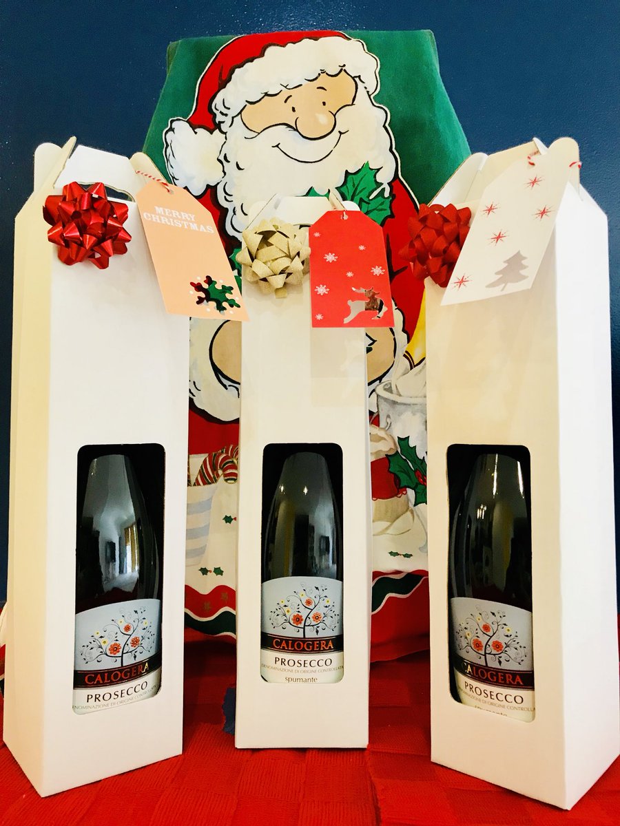 spiritsbubblsSA's tweet photo. Calogera Prosecco gift boxes, perfect for those that have been nice this year! @drydockliquor @martinpienaar @thevibeza @ZAFoodMusketeer @cheek2chic @poormanscaviar @kevinfriedman @EnoitaliaWines @Mr_Headger @HeatherLHook @jozifoodwhore @Boozy_Foodie @Deepakvoice #calogera #Xmas https://t.co/BBRgxDcyWl