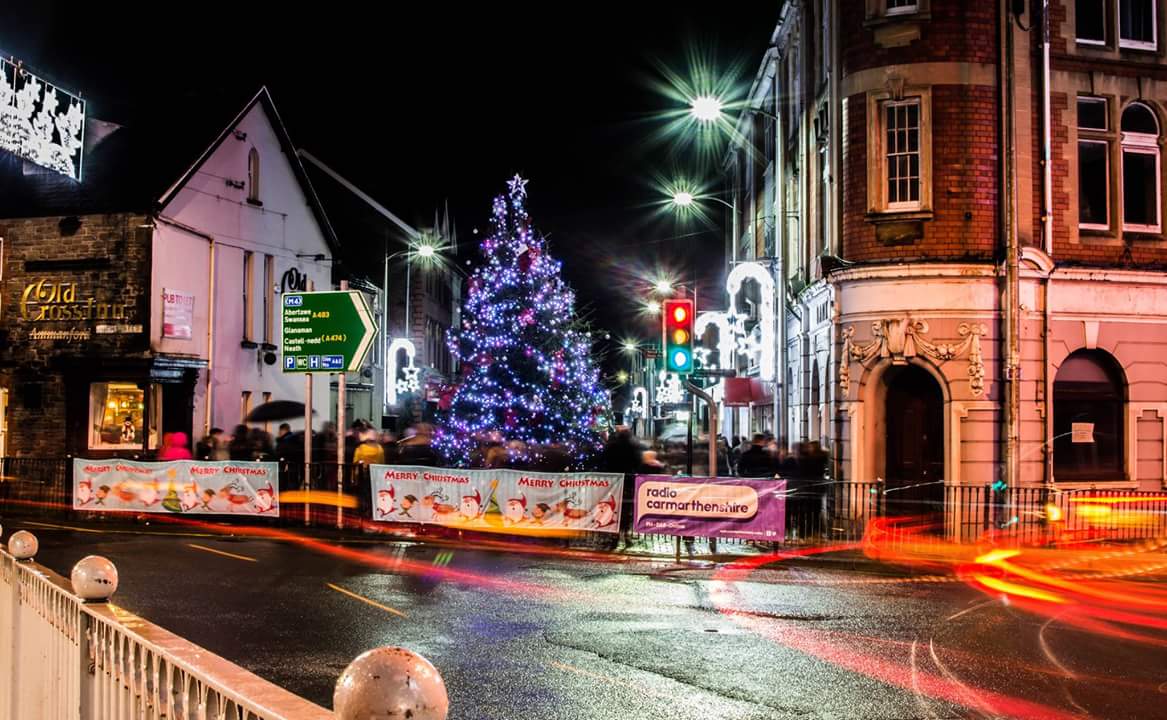 MERRY XMAS AMMANFORD - I hope you all enjoyed our fabulous Lights Switch on last night - Thanks to ALL our volunteers &amp; support staff :-D