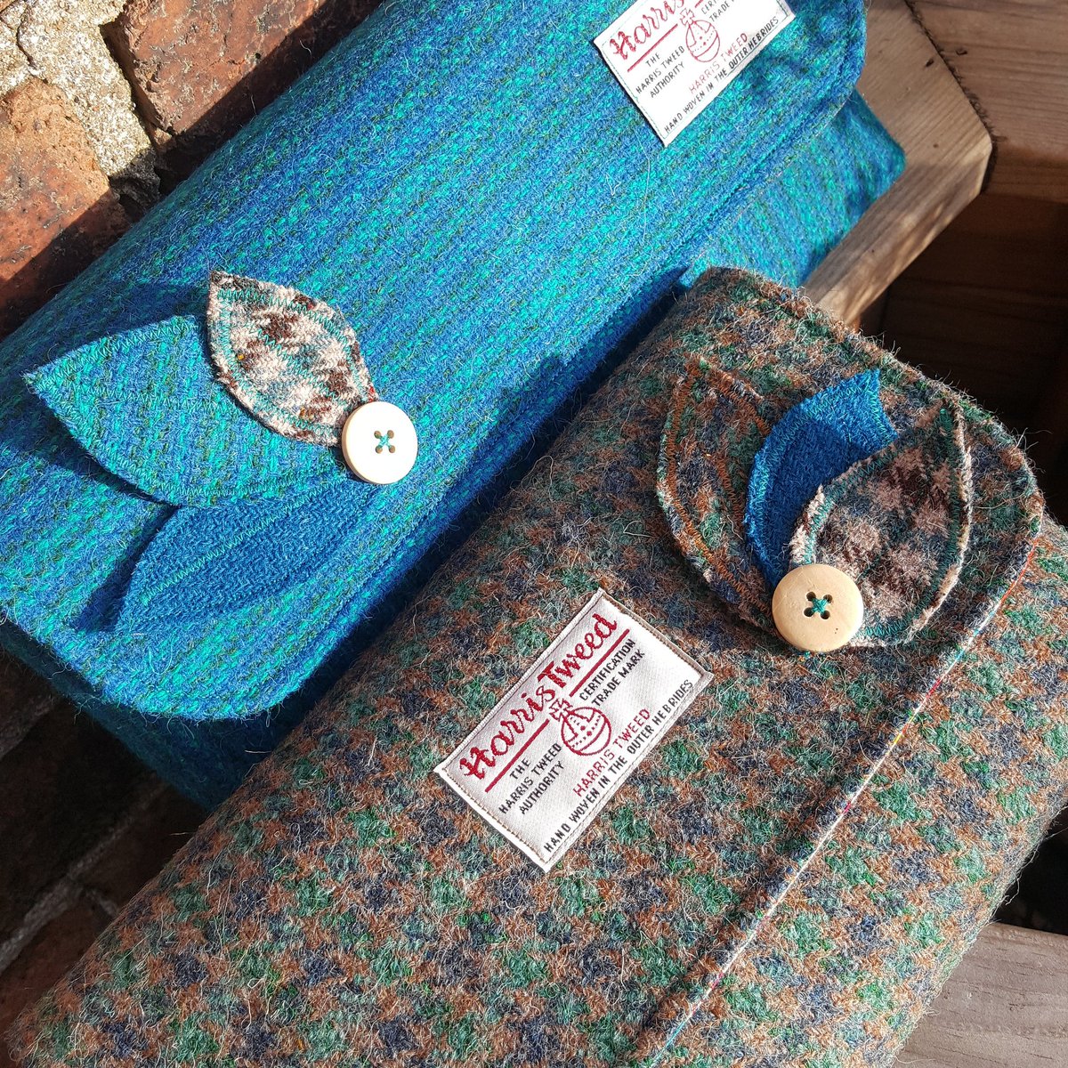 Ruby_Shoesday's tweet image. Vintage #harristweed used to make these #clutchbags. #handmade in #Yorkshire available from @Createdinyorks in the @ridingscentre #wakefield #ChristmasIsComing