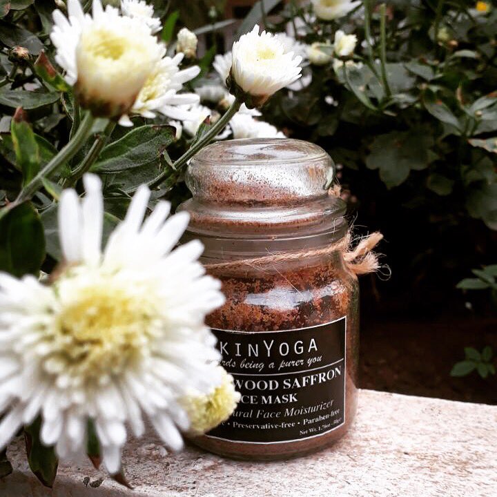SkinYoga's tweet photo. Get winter ready with our Skinyoga Sandalwood Saffron Face Mask..! #winterskincare #facemask #weekendvibes https://t.co/fiSnQkFxbG