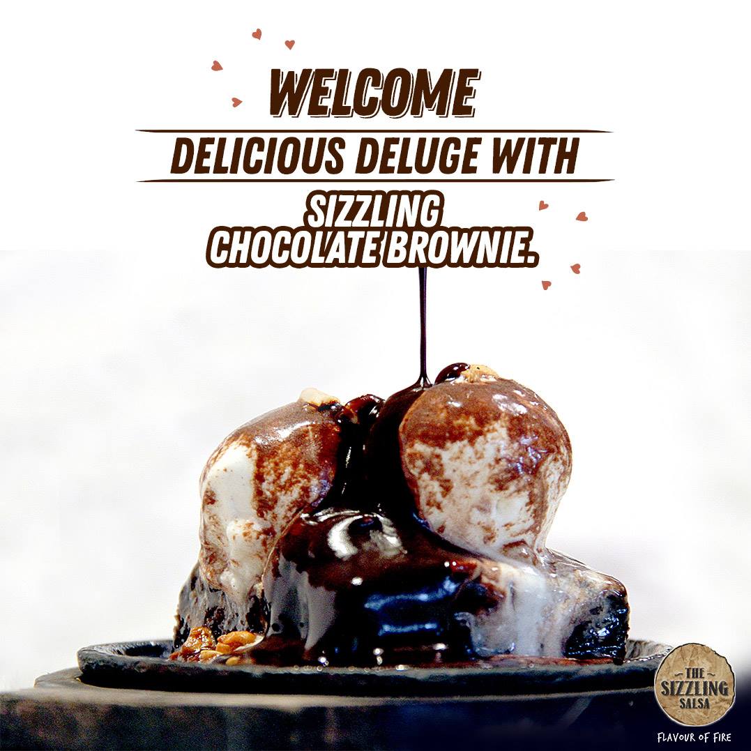 rajhans_group's tweet photo. Welcome delicious deluge with sizzling #chocolatebrownie.
#SizzlingSalsa #Surat #Food #Restaurant #Foodie #FoodLovers #FoodisLove #Foodextravaganza #RajhansDesaiJainGroup https://t.co/9yGiUBvqgB