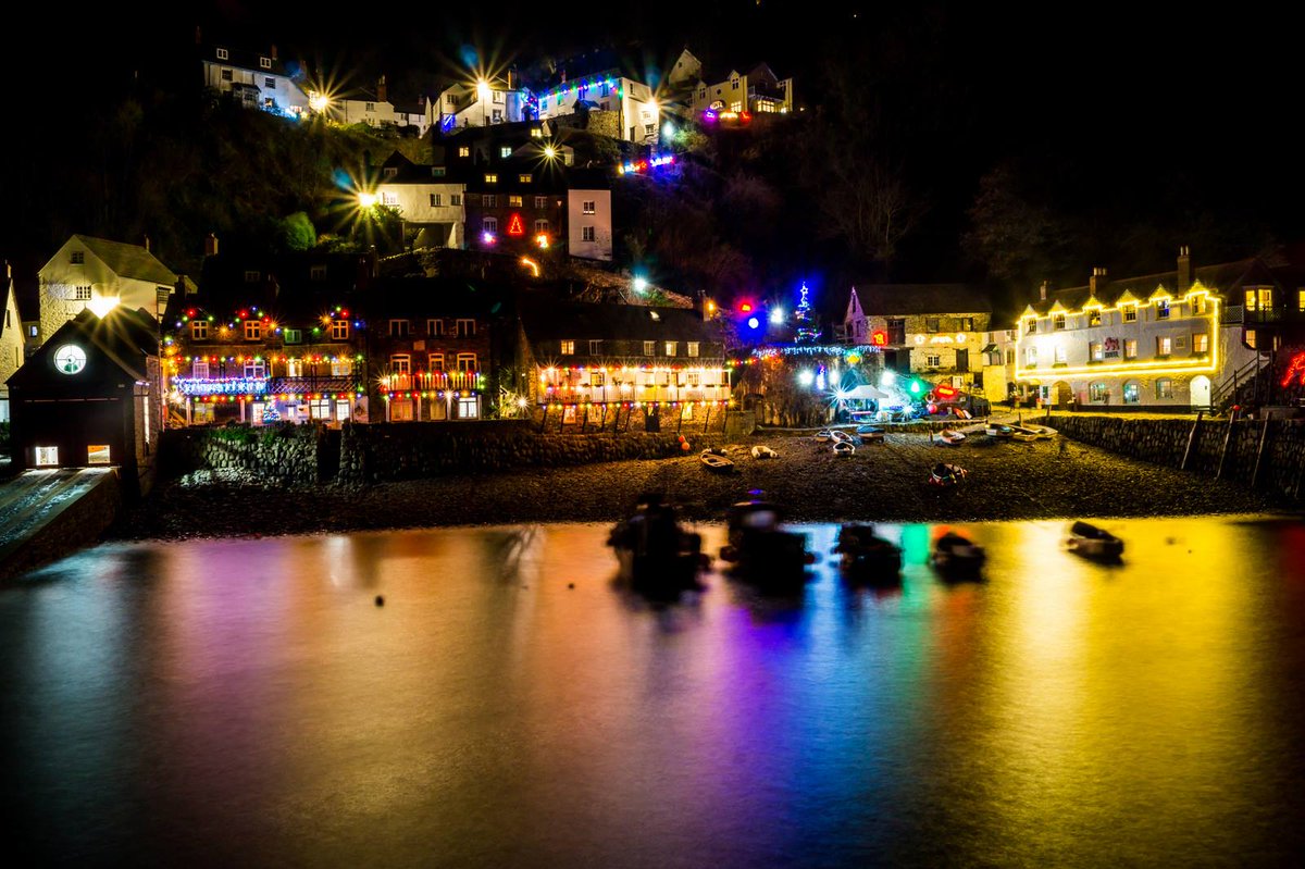 TheBeachAtBude's tweet photo. Christmas lights will be switched on in nearby @ClovellyVillage at 5pm on Sunday 3 December, fundraising for the @RNLI.  https://t.co/gKjEn7C04Q https://t.co/NwCtqrUdwA