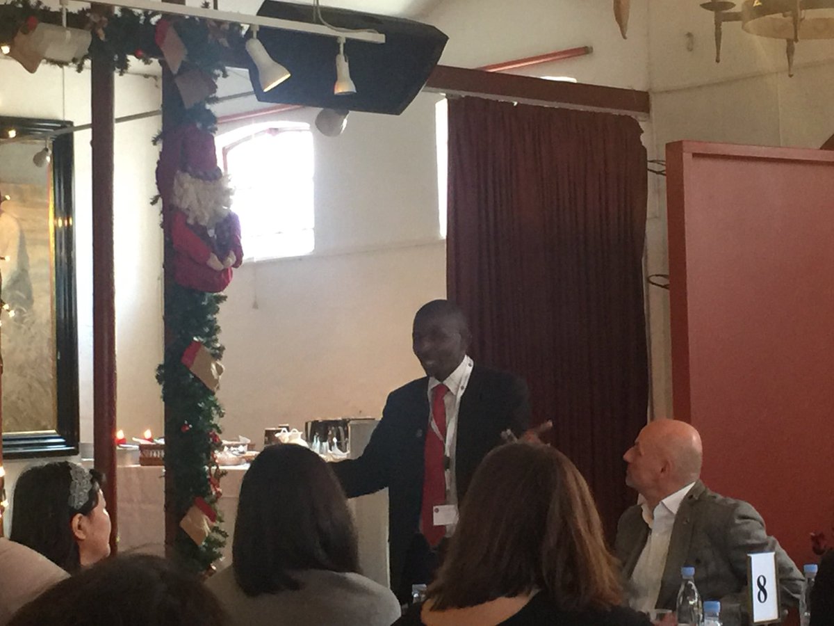 Challenger_Py's tweet photo. CBC Zambia explains best practices! #CBCup17 #GEW2017 @cbc_cup @GENParaguay @unleashingideas https://t.co/6NQZaWTlBd