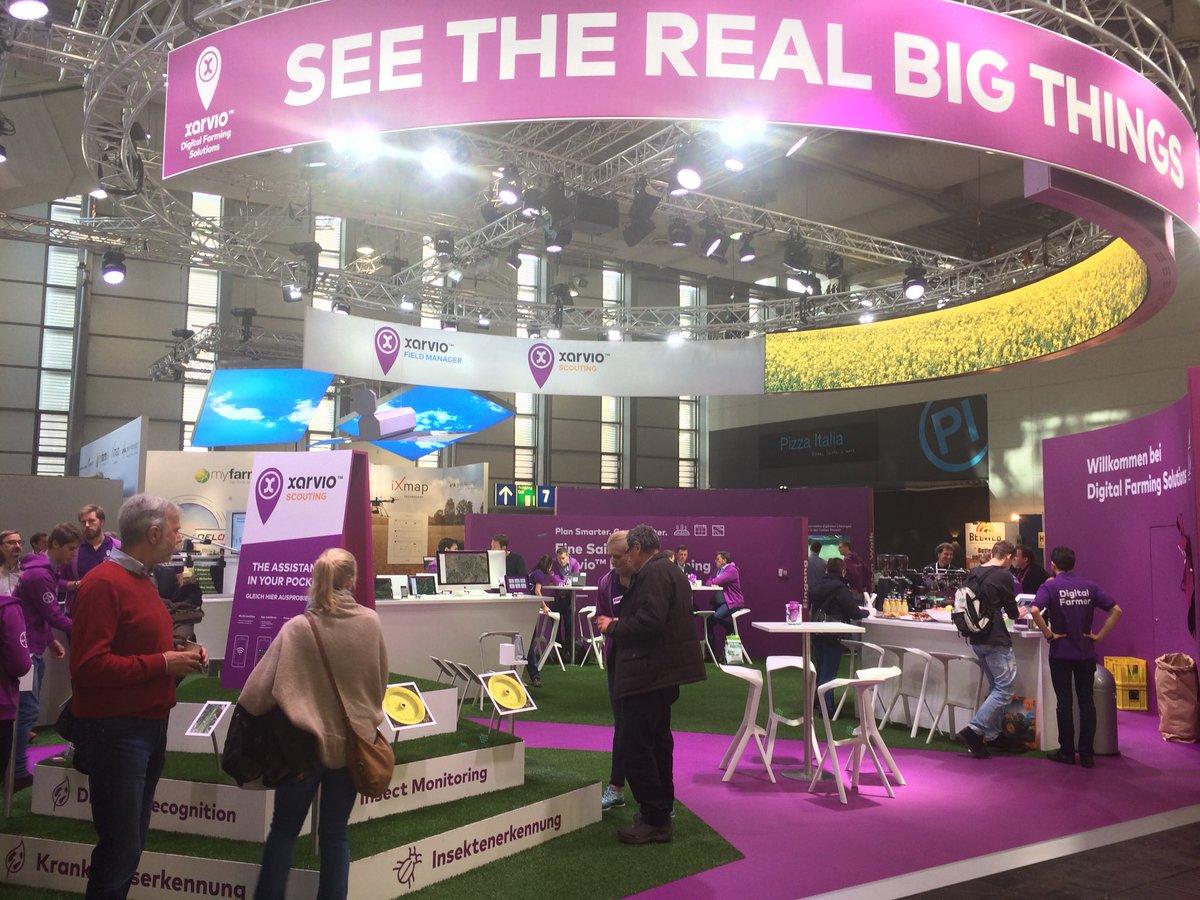 debwattsflorida's tweet photo. Great innovations in digital crop management solutions from #xarvio #poweredbybayer. Coming soon to Canada for #canola #Agritechnica2017 https://t.co/Cak4wDvj4z