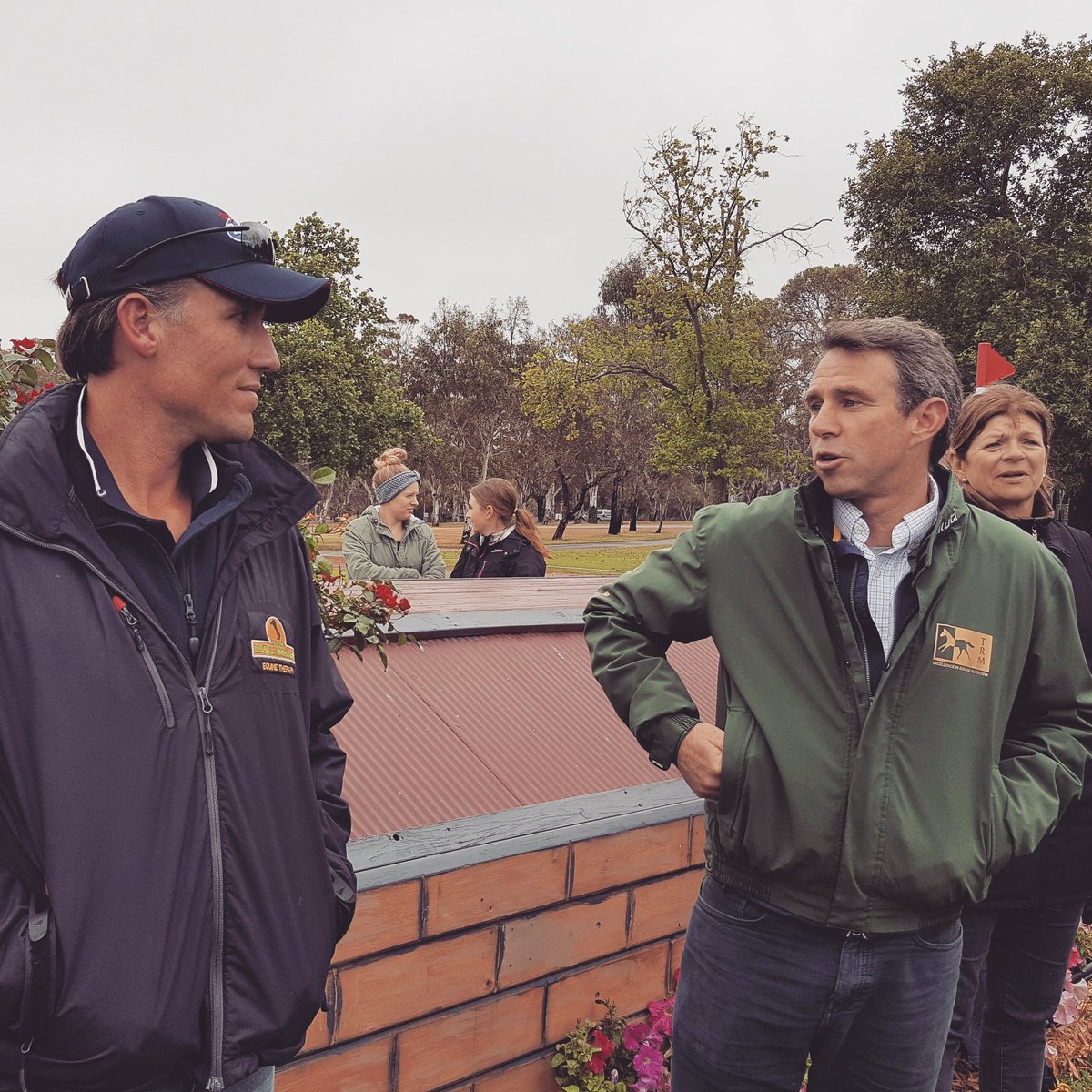 EquestrianAus's tweet photo. Come and join us now for the #MMAus3de course walk with Olympian #samgriffiths and #willenzinger brought to you by @amerigo_saddles_official #RideWithUs #equestrianaus🇦🇺 @aus3de https://t.co/tpnvSjCeuM