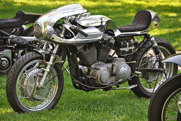 ace_miyazaki's tweet photo. Cafe racer seat
#harley #harleydavidson #sportster #caferacer #customharley #custombike #customseat #handmade #chabottengineering #shinyakimura #backdropseat #backdropleathers https://t.co/ufQU88Ds9v