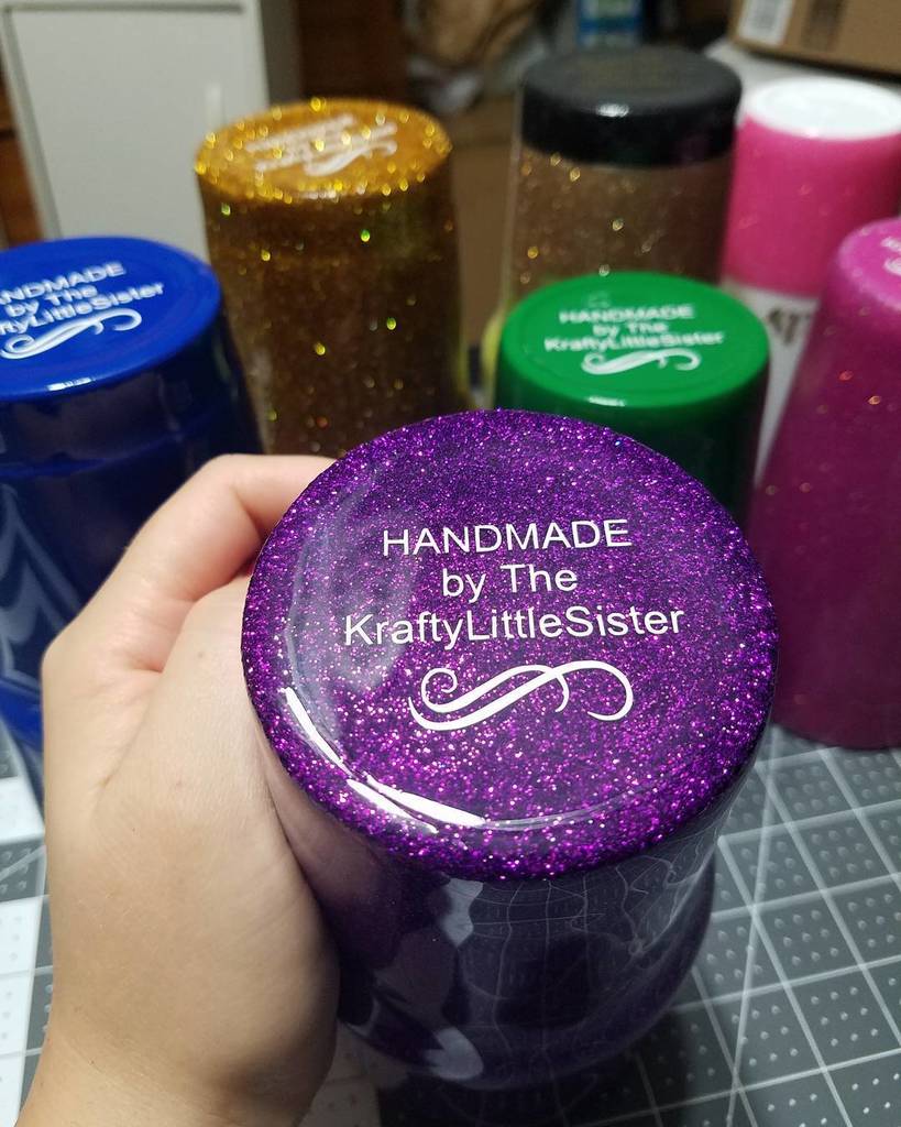 kraftylittlesister.etsy.com. Loving the purple 💜💜💜
#branding #brandingwhatsmine #glitterallthings #glittercups #kraftylittlesister #kraftysister ift.tt/2mwRpcJ