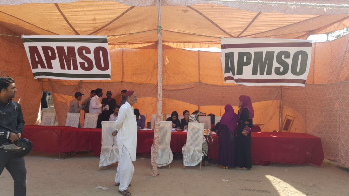 AhsanAliGhori's tweet photo. First day of admission campaign in University of Karachi @APMSOOfficial https://t.co/ij9Mu90eAW
