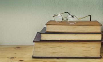 CEDROenlinea's tweet photo. ¿Tienes dudas sobre los #DerechosdeAutor de tus obras? Nosotros te ayudamos: https://t.co/EdFFwTKtWl I #AsociateaCEDRO #PropiedadIntelectual https://t.co/NRMScL6Lyd