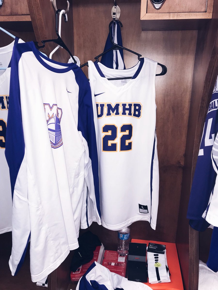 _BroookeAndrea's tweet photo. the Elliott tradition continues #22 #gocru https://t.co/Bnzq4tCaj9