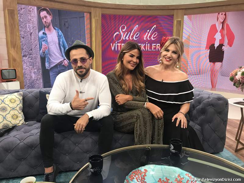 Şule İle Vitrindekiler’e Özlem Yıldız ve Bahadır Tatlıöz Konuk Oluyor. dlvr.it/Q1Ny1C