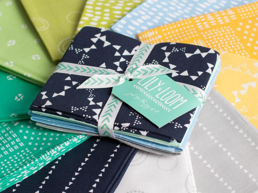 CakesClub's tweet image. "Freebie Friday: Supplies for the Season of Making" via The Craftsy Cake Decorating Blog: