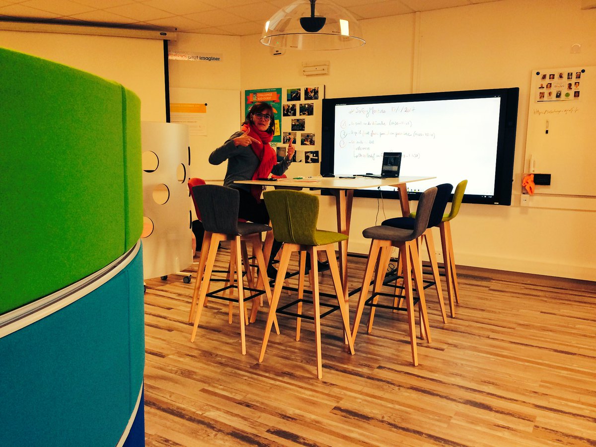 XaCHARLES's tweet photo. Chauds bouillants pour faire le point sur le reverse mentoring en #SudOuest #SoGazMentors #TGIF https://t.co/God0SRJLgq