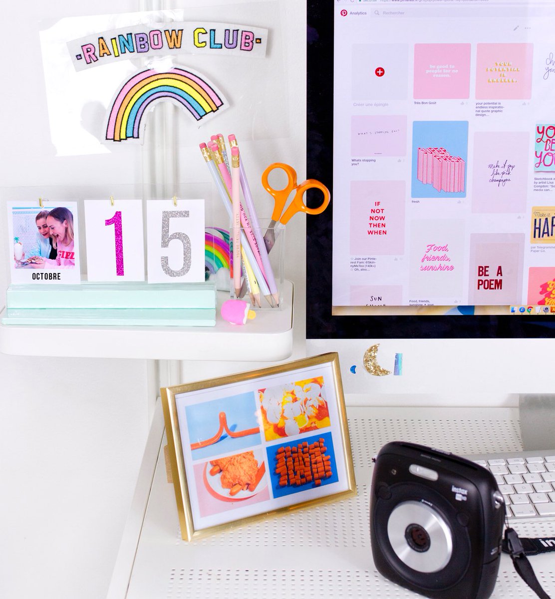 GirlzPop_'s tweet image. Aujourd’hui c’est atelier DIY avec @fujifilmfrance pour découvrir l’Instax Square et réalisé 1 calendrier GLITTER POWER🌈💥RDV au @SalonCSF ✨