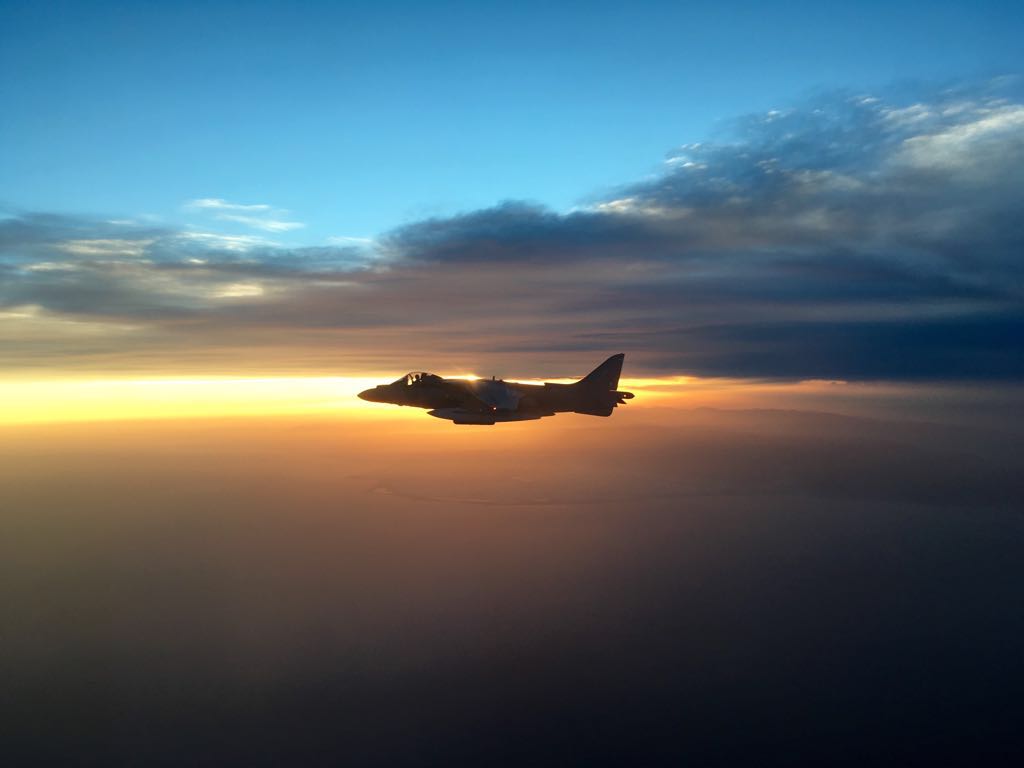 DO0co7iW0AAPNgo.jpg:large