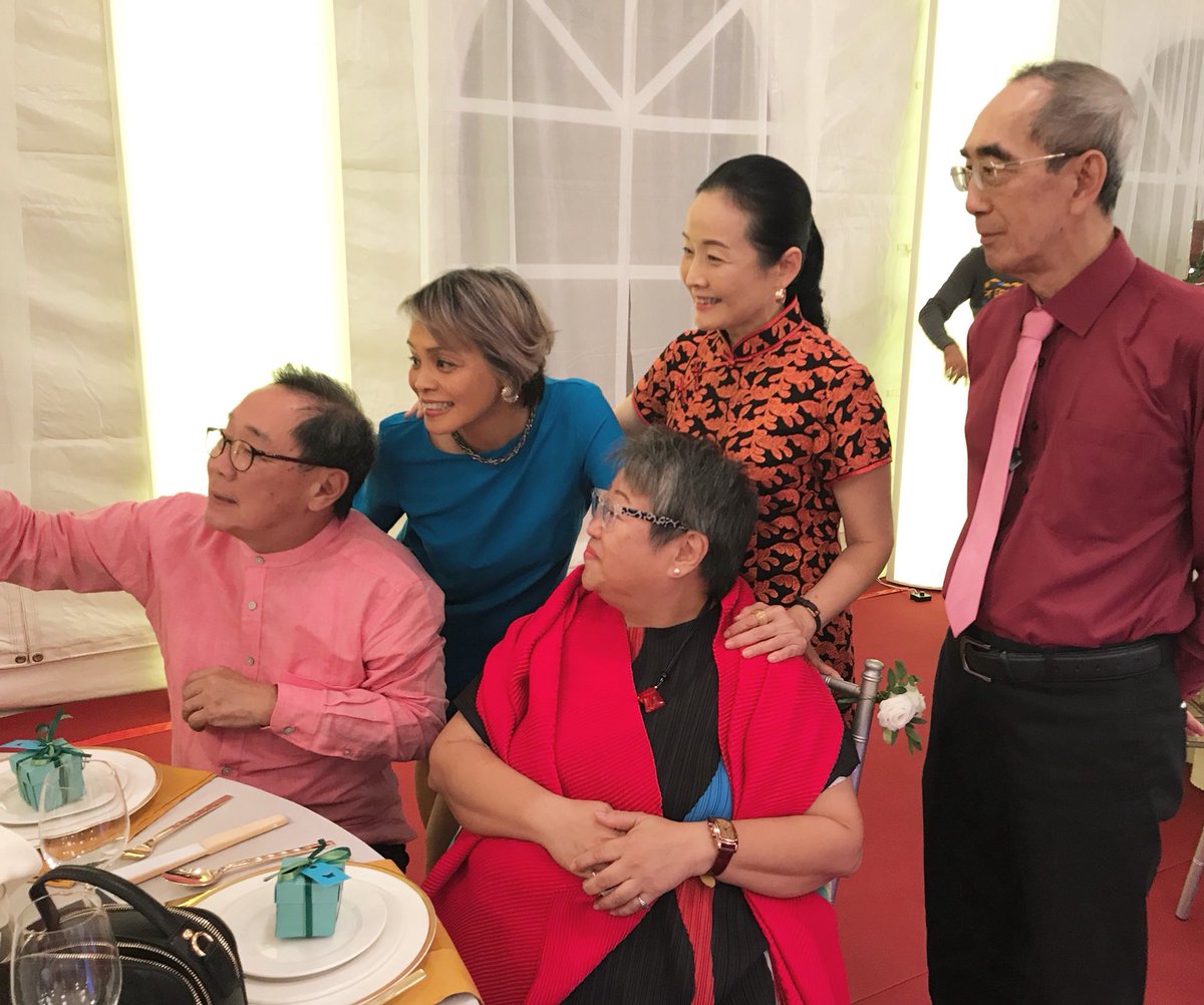 bree_tlf's tweet photo. when you’re lucky to work with sweet hearts... #tanglinch5 #tanglinmrsp #bridgetfernandez #bestcast&amp;crew https://t.co/8aL6ypvUib