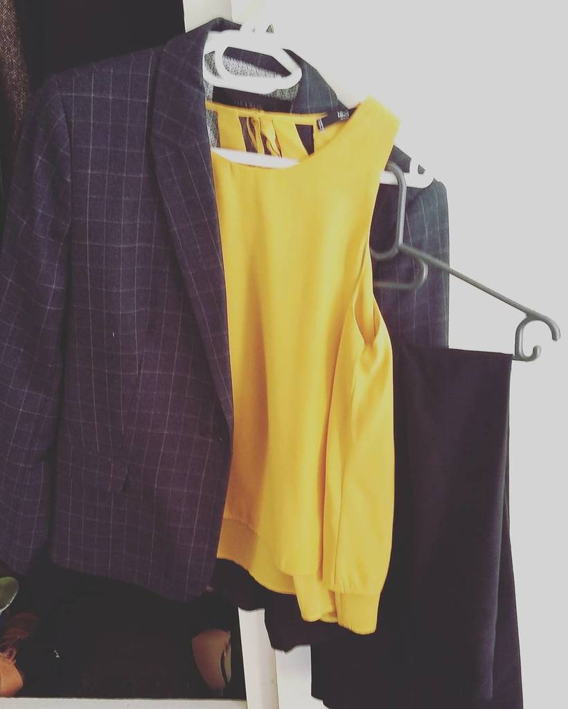 tweaknstyle's tweet photo. When you need to be corporate but still want to be stylish! @tweak_n_style
#style #fashion #clothing #workwear #yellow #blazer #check #yourstylesolution https://t.co/e7ON0dRdUZ https://t.co/L0GUbstN3E