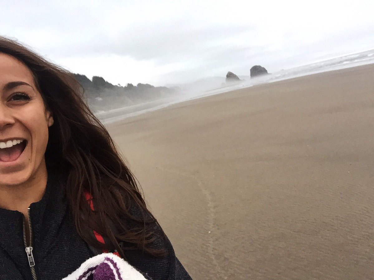 Even when life is beating you down, you have the choice to push through and live to the fullest. #hikersunite #getoutside #findhappiness #bestrong #yourchoice #haystackrock