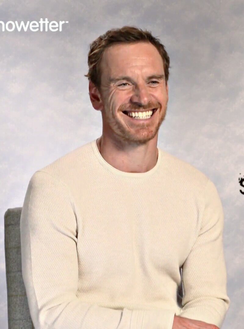 DanielBruhlNews's tweet photo. It's #FassbenderFriday which means treat day for the #Fassinators in the way of glorious pictures of our sexy fave! The brilliant being, the man who puts the #kind in #kindness our #goodeggπ³ our #Irishdorkπ the charming, shark smiling MichaelFassbender #loyal #earthangelππ« πΈ https://t.co/VqN5LVk4RL