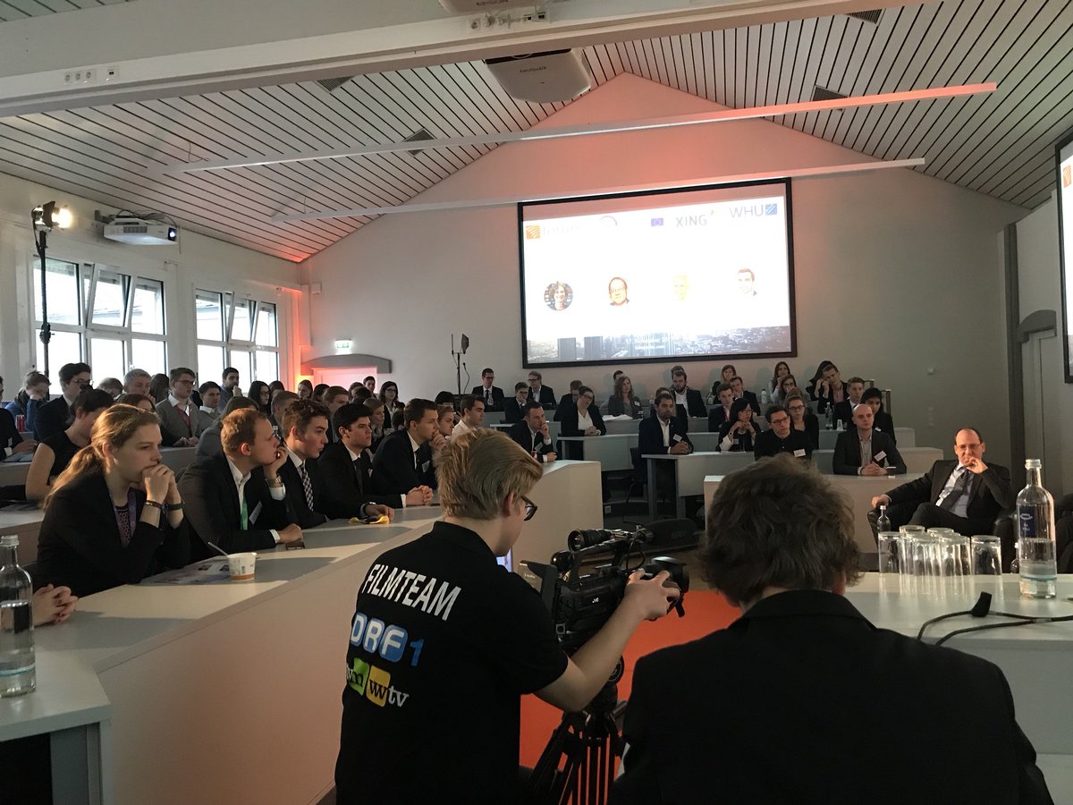 PhilippAschmann's tweet photo. @CovestroGroup is main sponsor today at the #WHUbusiness school #forum meeting ambitious young students https://t.co/5djS7nFSla