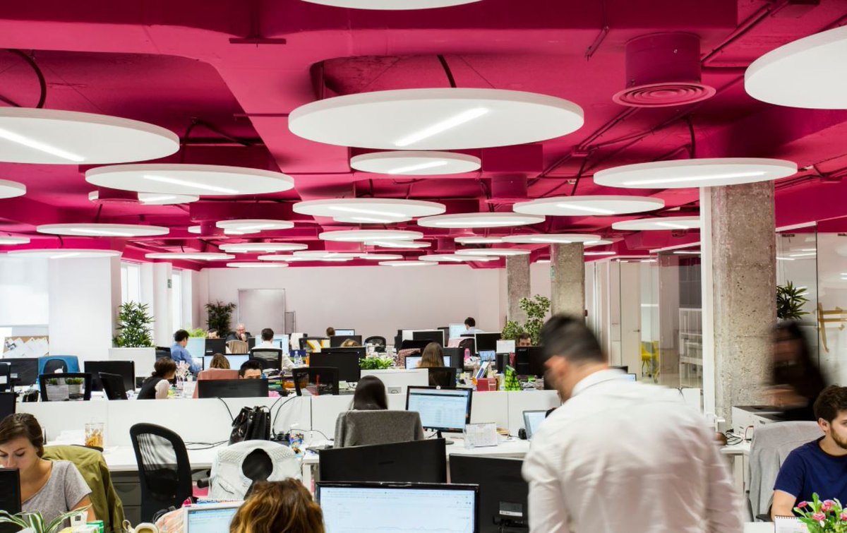 Ecophon_ES's tweet photo. Incorporar un buen entorno de sonido en el lugar de trabajo moderno NO es imposible. 
Visita los consejos prácticos aquí: https://t.co/osempzvvwS https://t.co/XcbNk38cdu