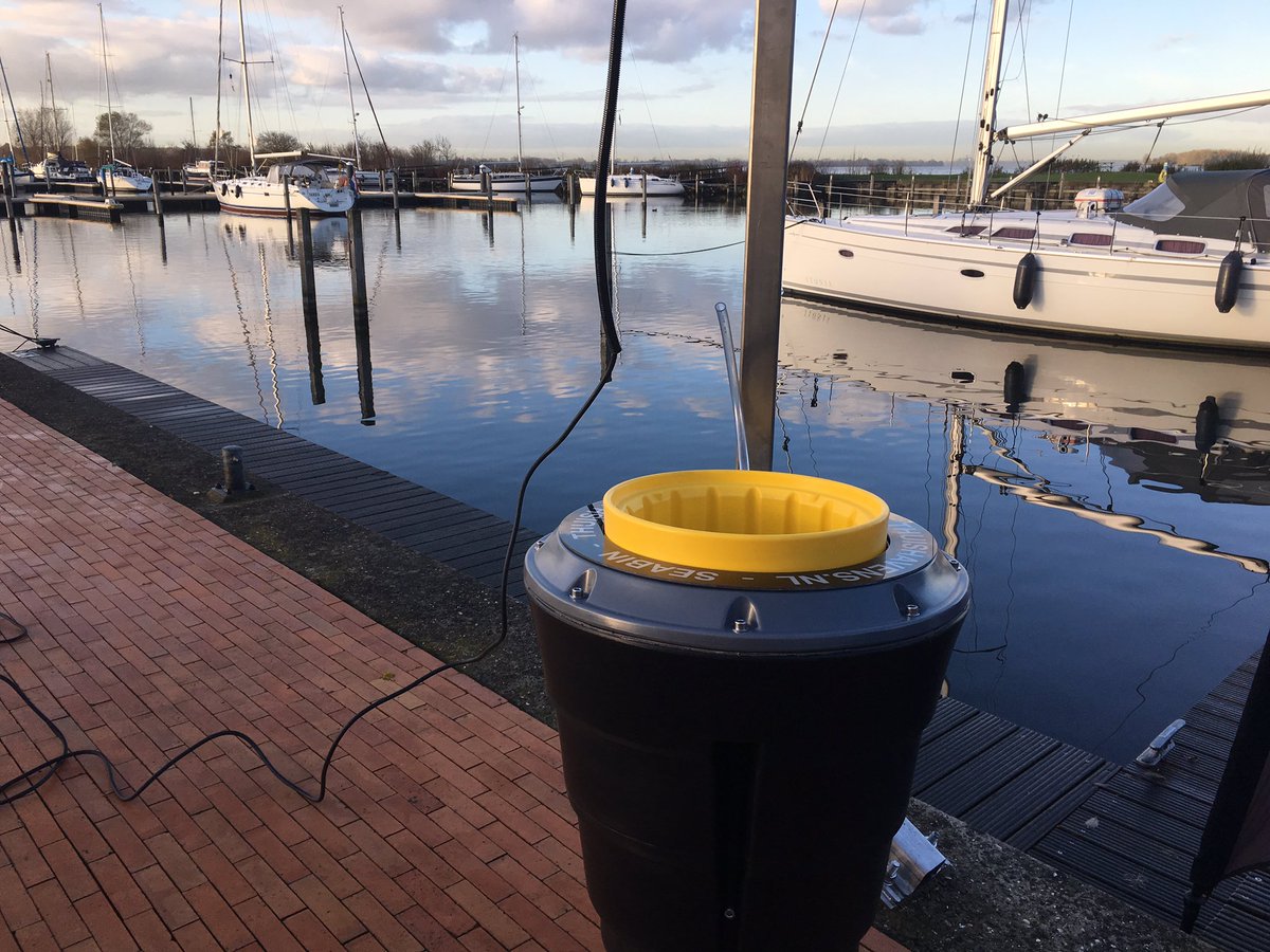 Seabin_project's tweet image. First Seabin being installed in Holland today with @MMuiderzand today!