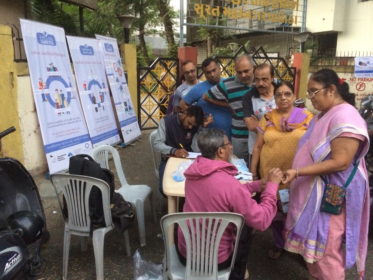 AdcplInfo's tweet photo. People getting their blood sugar checked at ADCPL's booth at Moraji Desai Garden #ADCPL #Diabetes https://t.co/Xqc0YpqhjV