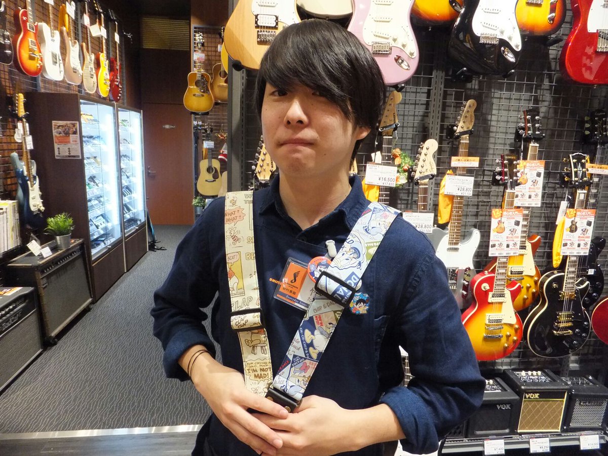 島村楽器 イオンモール伊丹昆陽店 ギターストラップ 淡い色合いが激カワイイ くまのプーさん柄 ドナルド柄の ギターストラップが入荷いたしました ディズニー大好きなギタ女にも ギャップが素敵なギタメンにも是非お持ちいただきたいストラップ