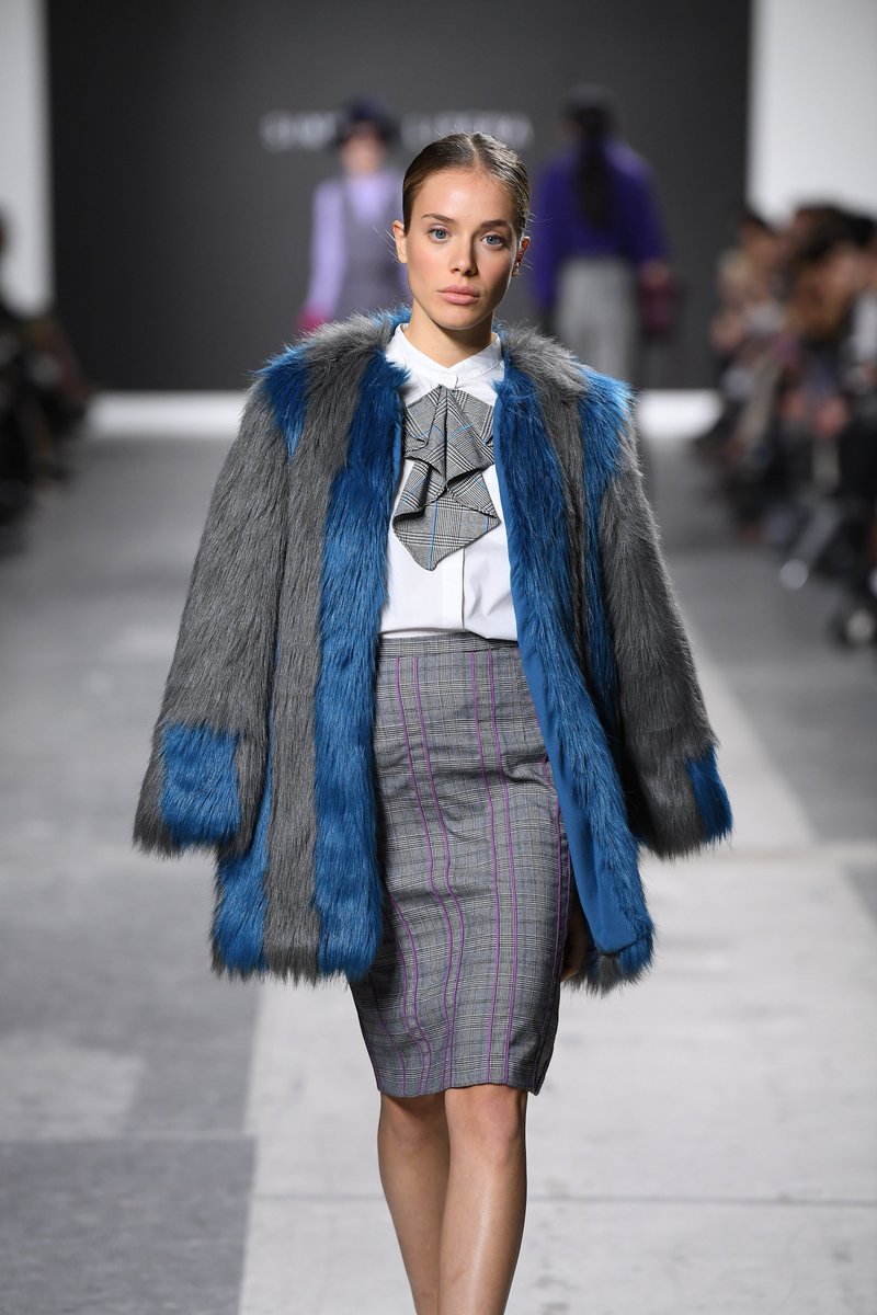 harimnetwork's tweet photo. Simona Lipera at @FashionGradIT, here all photos #thatsharim #harimoda #fgi #madeinharim--> https://t.co/kPNS3gAZ6i https://t.co/7onjOu2rNt