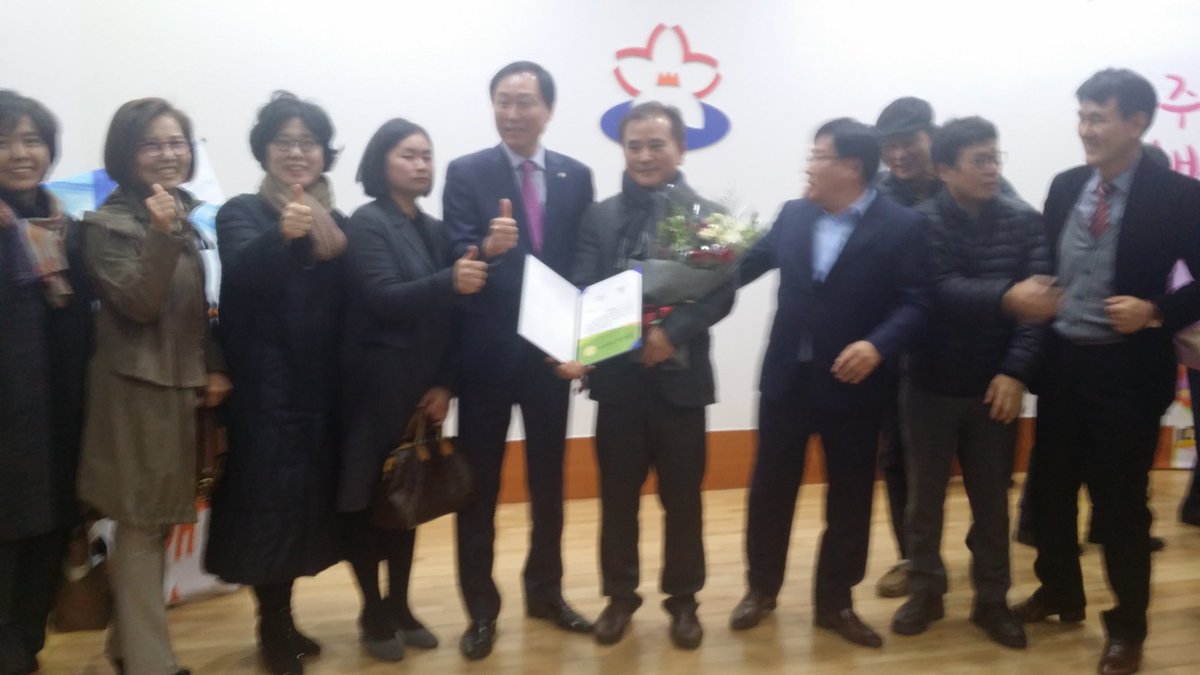 라설 tweet media