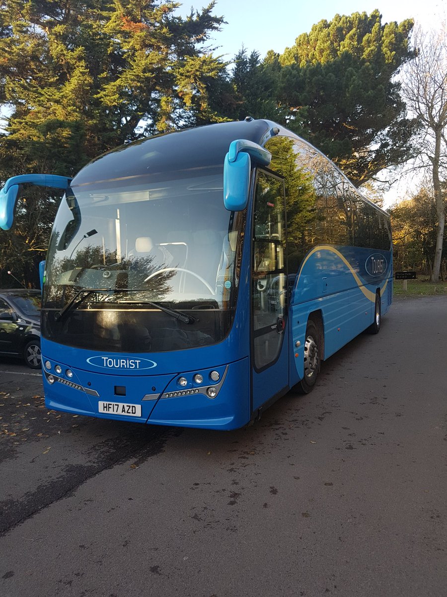 PeteBerry11's tweet photo. In Hayling Island waiting to pick up this morning @D_Hoskins76 @TouristCoaches @S78Smerdon @acchutter89 https://t.co/J9LBI55hSt