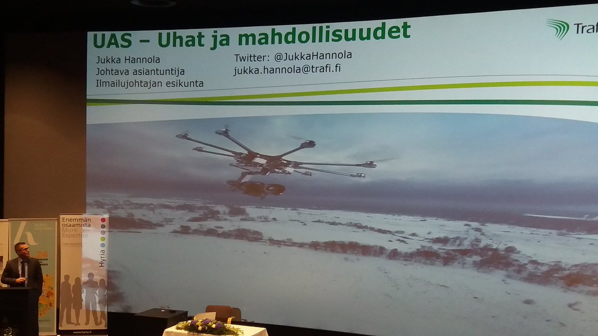 ErkkoKoponen's tweet photo. Miehittämätön ilmailu @Safetysummit2017 esillä @trafi #drone #kopteri. Valo- ja videokuvaus sekä media päätoimijoita lentotyöhön käytössä, lähes 1900 rekisteröitynyttä toimijaa koko maassa.
@Tukesinfo valvoo käyttöä sisätiloissa palveluina. https://t.co/Sf1HPE6rzW