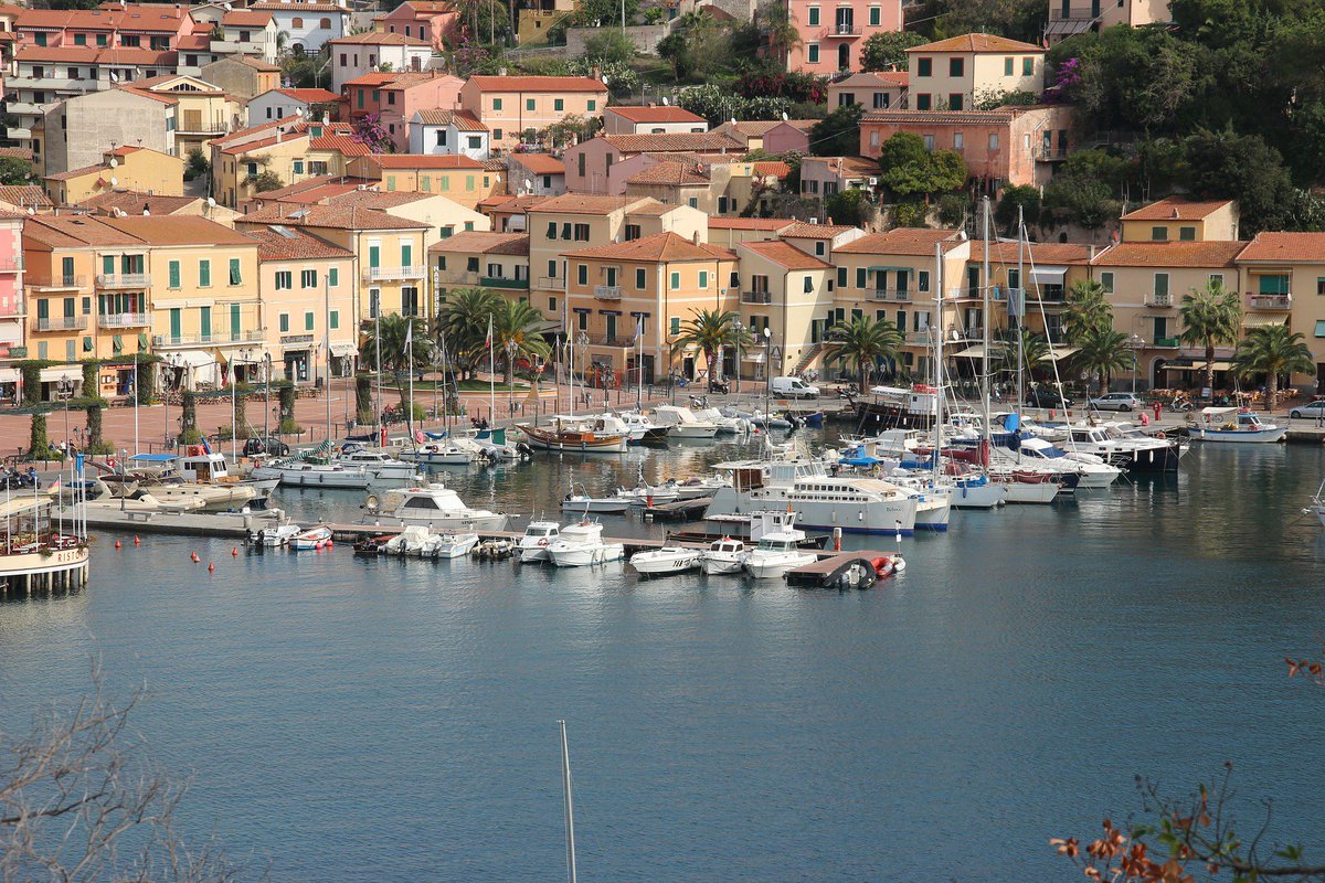 VillaTeresaElba's tweet photo. Sapevate che in #Toscana c'è un perla chiamata Elba? https://t.co/MTEPWjcdO0